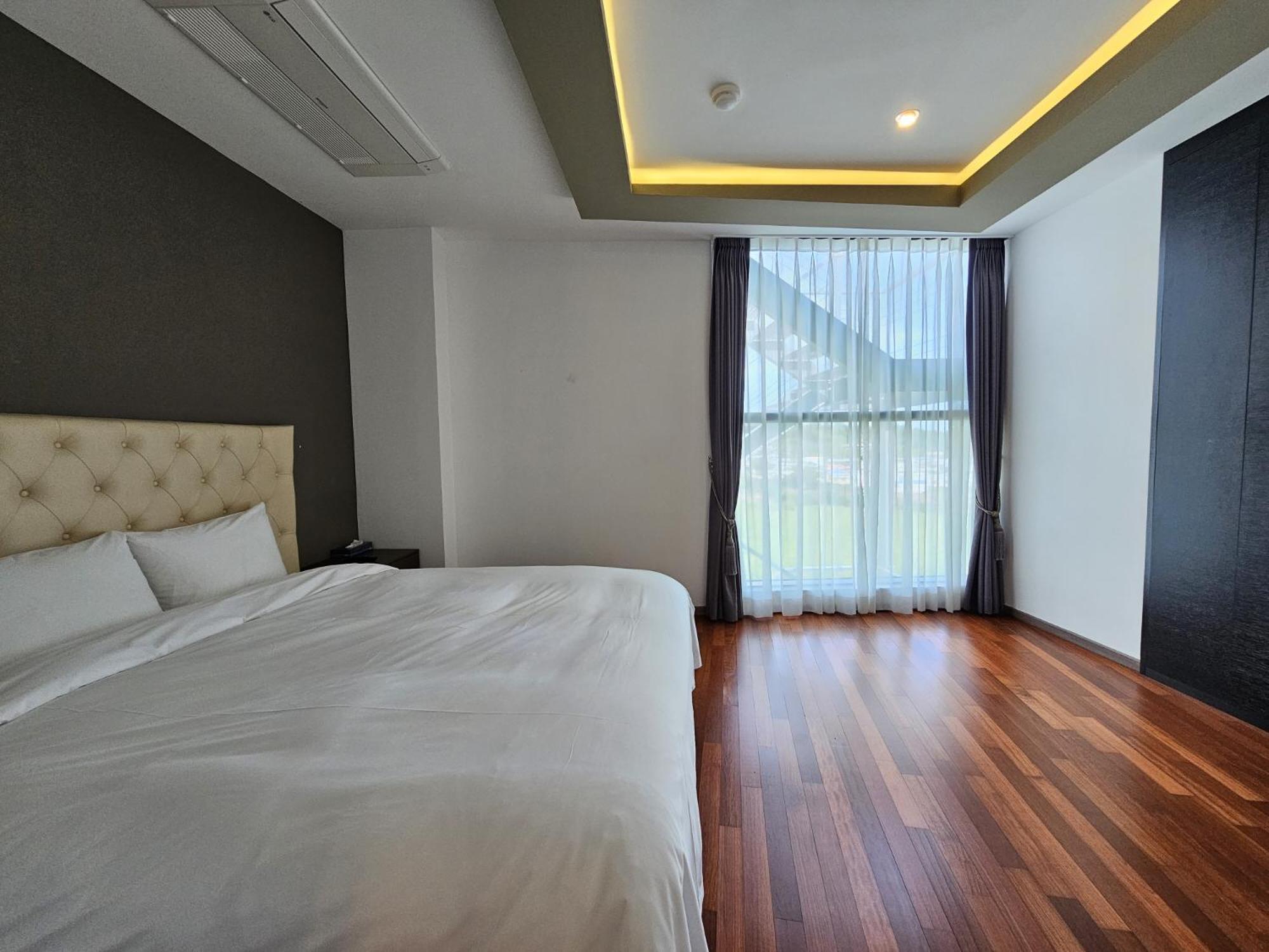 Jeju Hotel Scarboro Seogwipo Esterno foto
